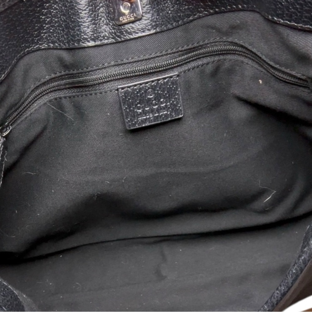 Gucci black GG canvas tote featuring tonal black leather trim - Picture 12 of 16